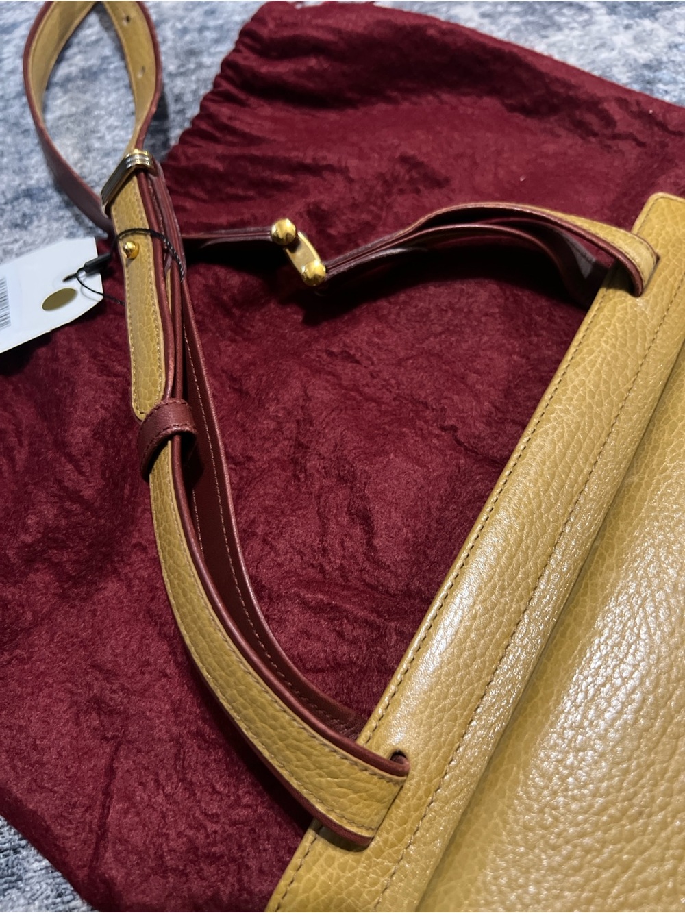 Cartier (Must de collection) Leather Crossbody Bag in Mustard and Brown - Picture 12 of 13